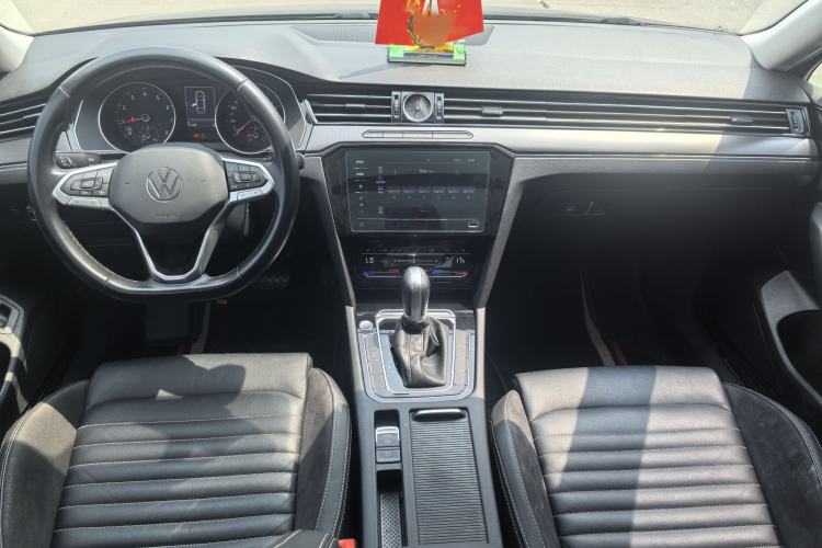 Used Volkswagen Magotan 2020 330TSI DSG Leading Model Interior 1