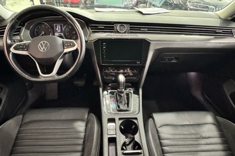 Used Volkswagen Magotan 2020 330TSI DSG Leading Model Interior 1