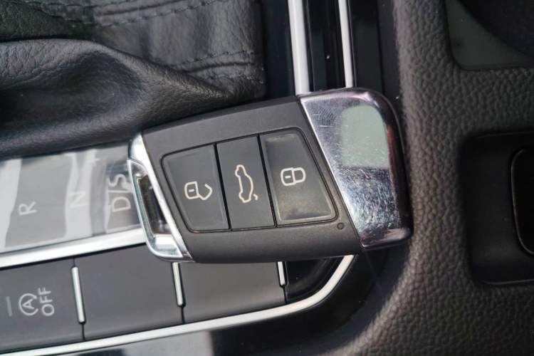 Used Volkswagen Magotan 2020 330TSI DSG Leading Model Interior 1