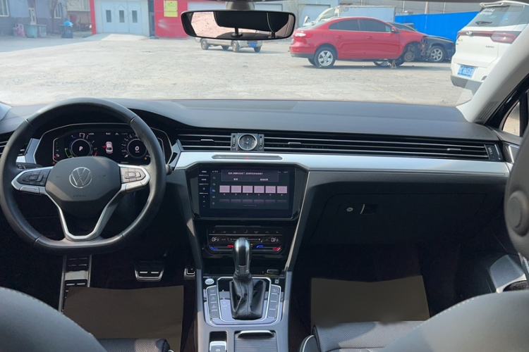 Used Volkswagen Magotan 2020 330TSI DSG Leading Model Interior 1