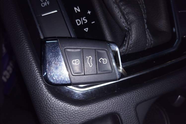 Used Volkswagen Magotan 2020 330TSI DSG Leading Model Interior 1