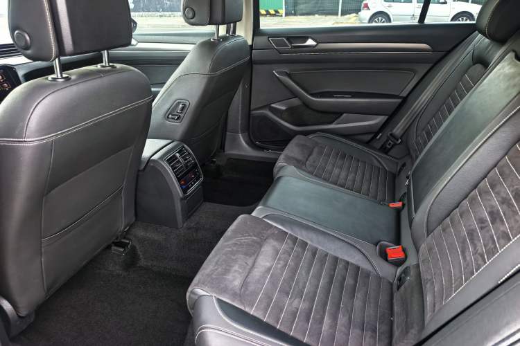 Used Volkswagen Magotan 2020 330TSI DSG Luxury Edition Interior 1