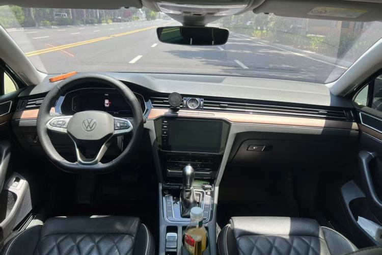 Used Volkswagen Magotan 2020 330TSI DSG Luxury Edition Interior 1
