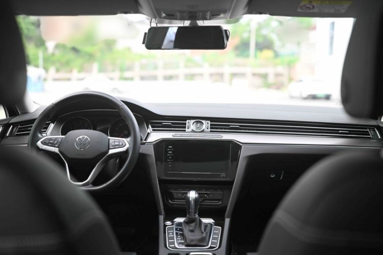 Used Volkswagen Magotan 2020 330TSI DSG Leading Model Interior 1