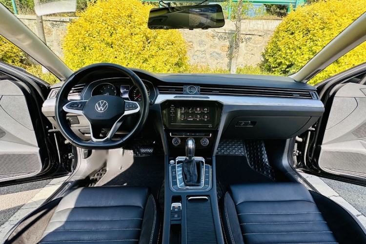 Used Volkswagen Magotan 2020 280TSI DSG Comfort Edition Interior 1
