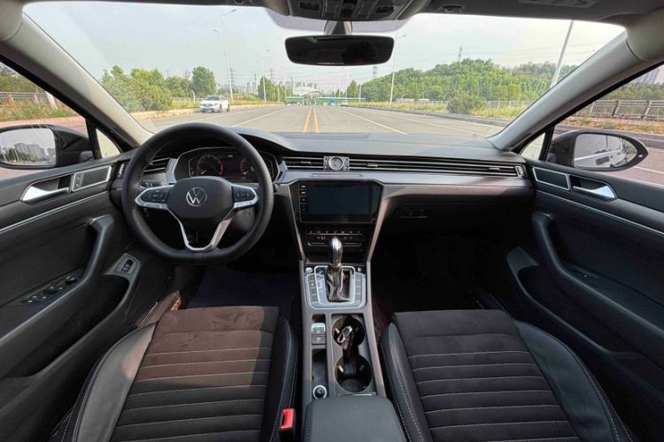 Used Volkswagen Magotan 2020 330TSI DSG Luxury Edition Interior 1