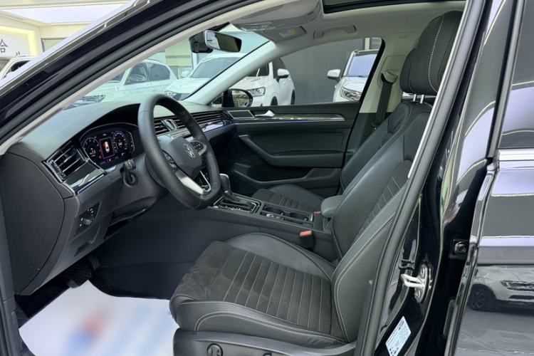 Used Volkswagen Magotan 2020 330TSI DSG Luxury Edition Interior 2