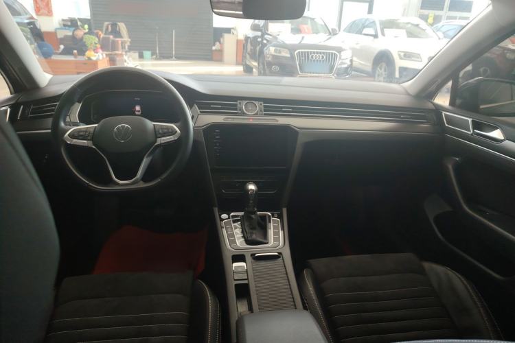 Used Volkswagen Magotan 2020 330TSI DSG Luxury Edition Interior 2