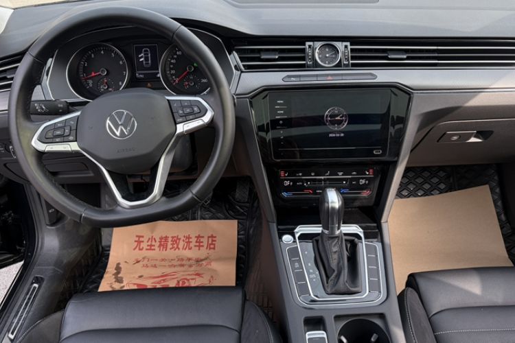 Used Volkswagen Magotan 2020 330TSI DSG Leading Model Interior 2