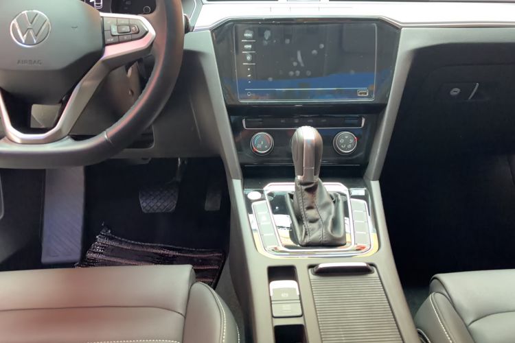 Used Volkswagen Magotan 2020 280TSI DSG Comfort Edition Interior 2