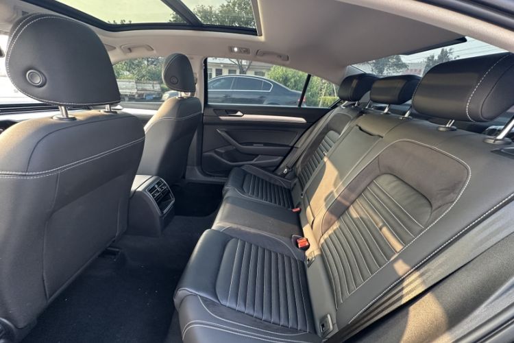 Used Volkswagen Magotan 2020 280TSI DSG Comfort Edition Interior 2