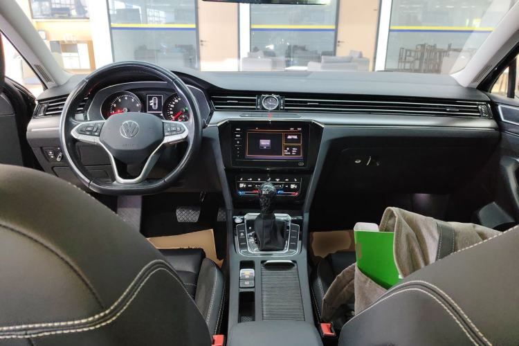 Used Volkswagen Magotan 2020 330TSI DSG Leading Model Interior 2