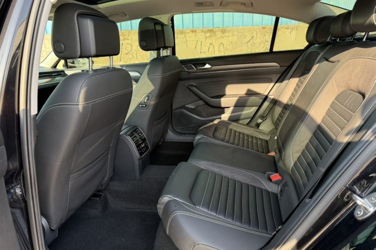 Used Volkswagen Magotan 2020 330TSI DSG Leading Model Interior 2