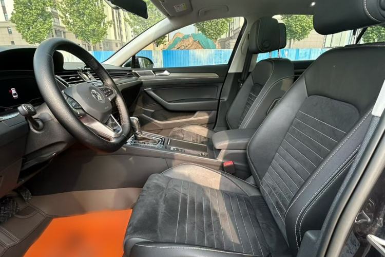 Used Volkswagen Magotan 2020 330TSI DSG Luxury Edition Interior 2
