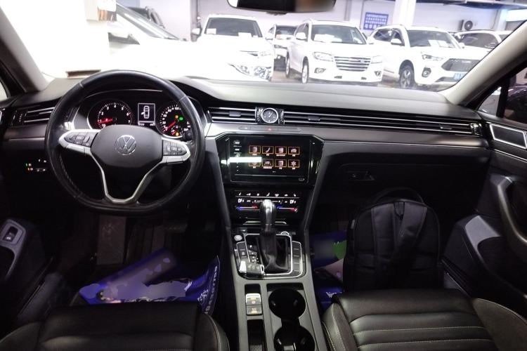 Used Volkswagen Magotan 2020 330TSI DSG Leading Model Interior 2