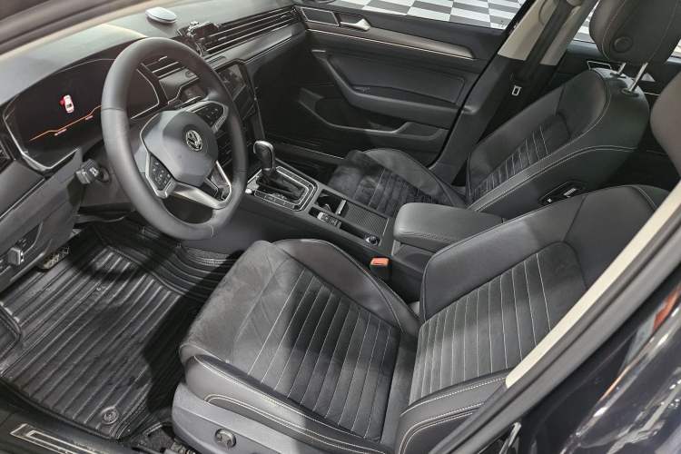 Used Volkswagen Magotan 2020 330TSI DSG Luxury Edition Interior 2