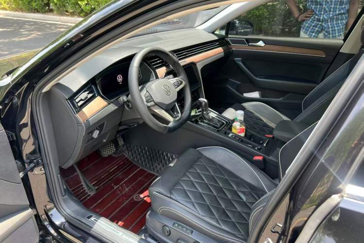 Used Volkswagen Magotan 2020 330TSI DSG Luxury Edition Interior 2