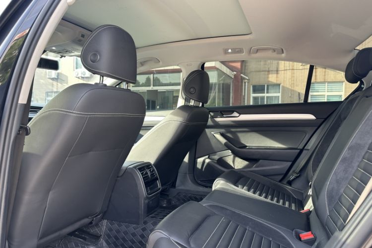 Used Volkswagen Magotan 2020 280TSI DSG Comfort Edition Interior 2