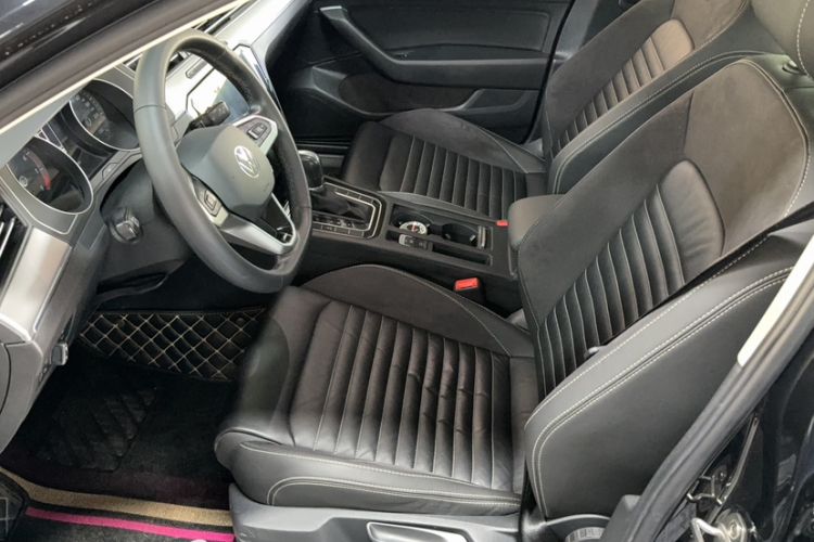 Used Volkswagen Magotan 2020 280TSI DSG Comfort Edition Interior 2