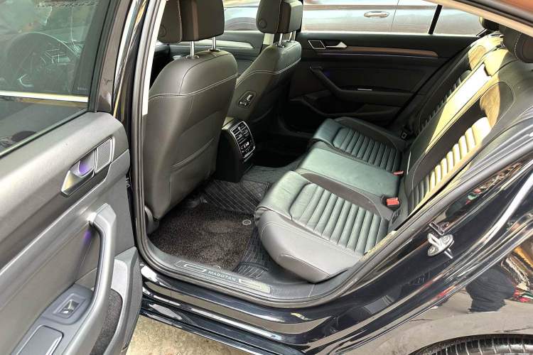 Used Volkswagen Magotan 2020 330TSI DSG Leading Model Interior 2
