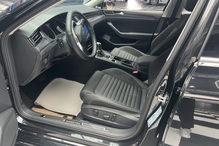 Used Volkswagen Magotan 2020 330TSI DSG Leading Model Interior 2