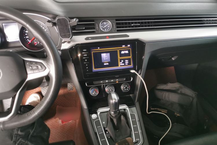 Used Volkswagen Magotan 2020 280TSI DSG Comfort Edition Interior 2