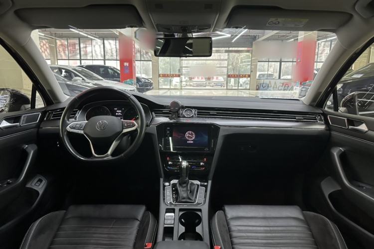 Used Volkswagen Magotan 2020 330TSI DSG Leading Model Interior 2