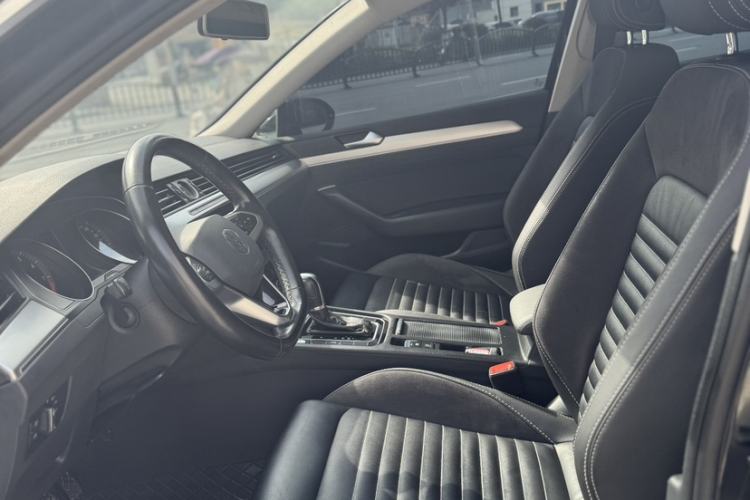 Used Volkswagen Magotan 2020 280TSI DSG Comfort Edition Interior 2