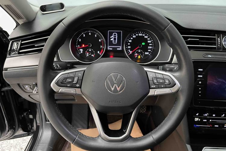 Used Volkswagen Magotan 2020 330TSI DSG Leading Model Interior 2