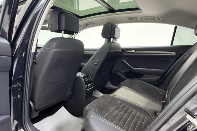 Used Volkswagen Magotan 2020 380TSI DSG Luxury Version Interior 3