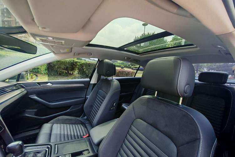 Used Volkswagen Magotan 2020 330TSI DSG Leading Model Interior 3