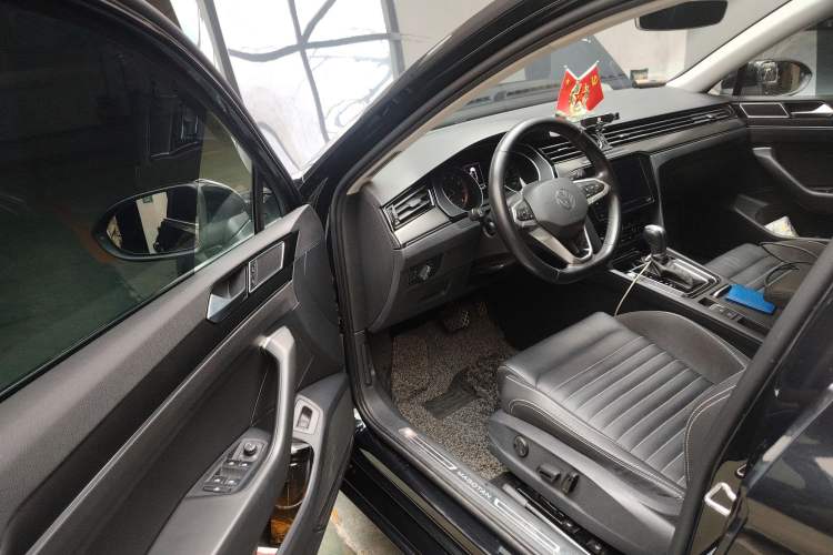 Used Volkswagen Magotan 2020 330TSI DSG Leading Model Interior 3