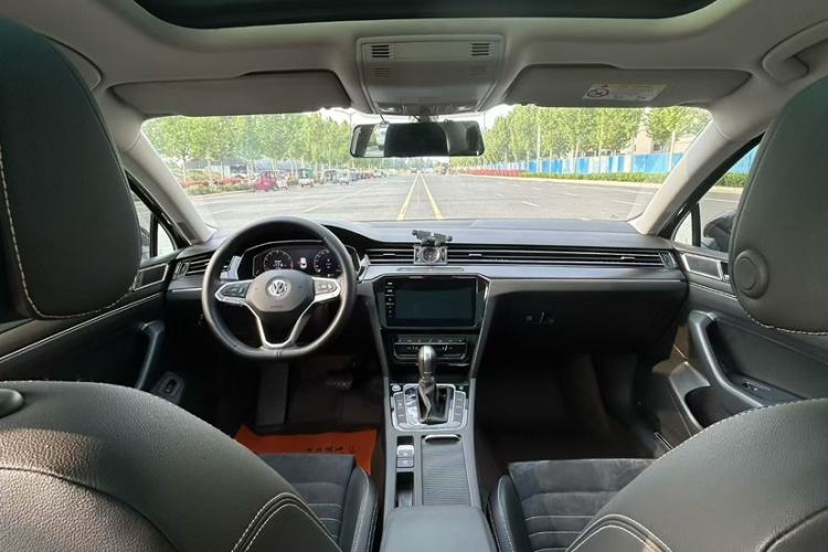 Used Volkswagen Magotan 2020 330TSI DSG Luxury Edition Interior 3