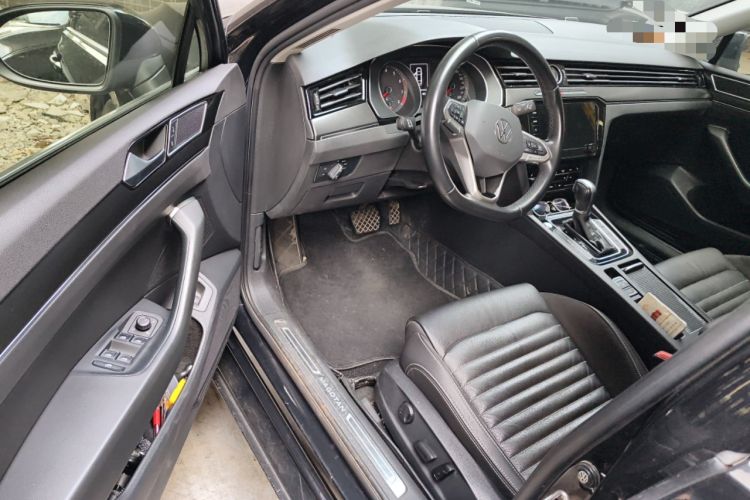 Used Volkswagen Magotan 2020 330TSI DSG Leading Model Interior 3