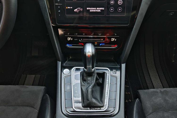 Used Volkswagen Magotan 2020 330TSI DSG Luxury Edition Interior 3