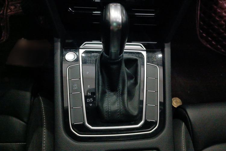 Used Volkswagen Magotan 2020 330TSI DSG Leading Model Interior 3