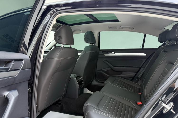 Used Volkswagen Magotan 2020 280TSI DSG Comfort Edition Interior 3