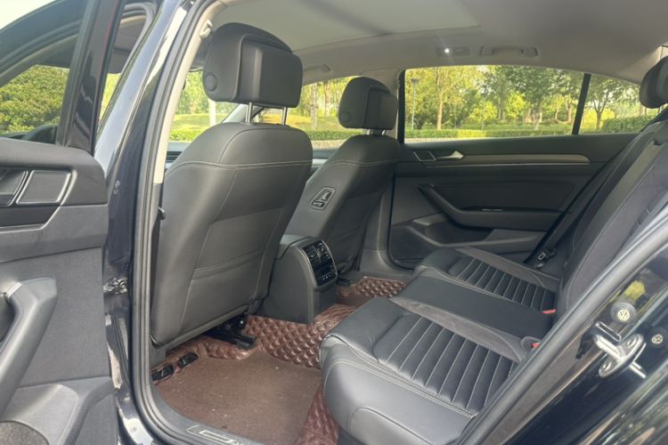 Used Volkswagen Magotan 2020 330TSI DSG Leading Model Interior 3