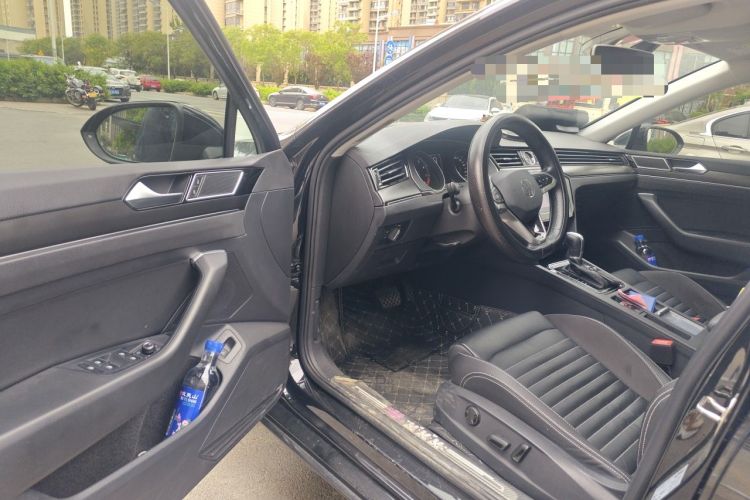 Used Volkswagen Magotan 2020 330TSI DSG Leading Model Interior 3
