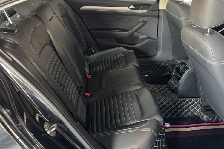 Used Volkswagen Magotan 2020 280TSI DSG Comfort Edition Interior 3