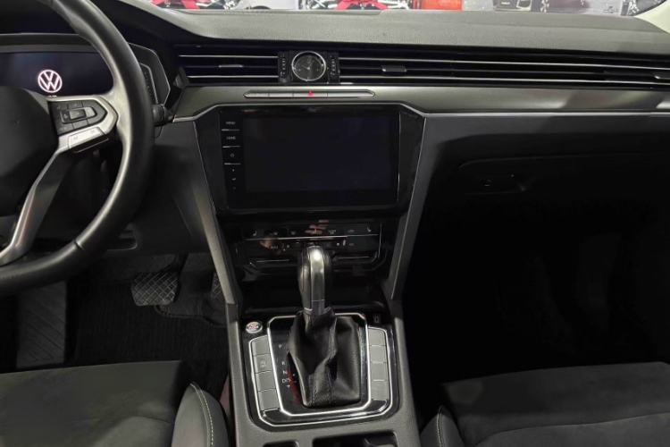 Used Volkswagen Magotan 2020 330TSI DSG Luxury Edition Interior 3