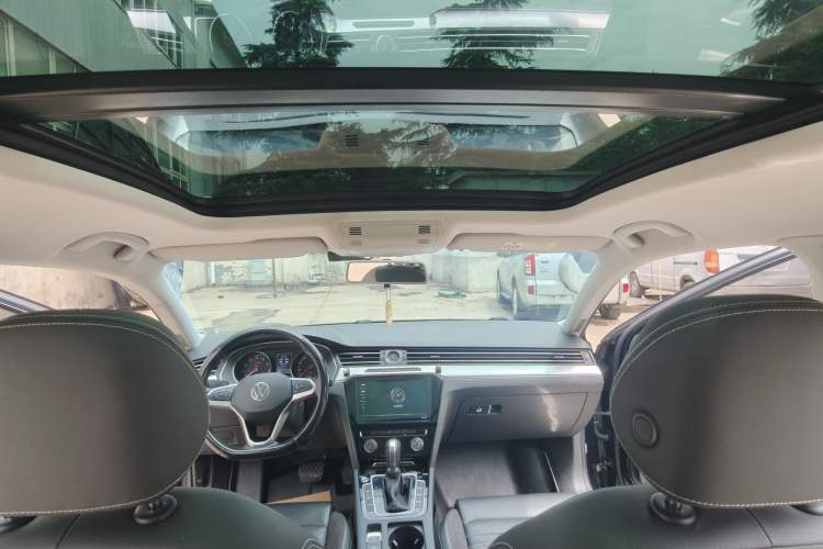 Used Volkswagen Magotan 2020 280TSI DSG Comfort Edition Interior 3