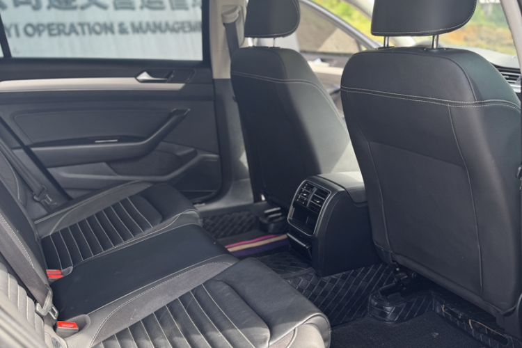 Used Volkswagen Magotan 2020 280TSI DSG Comfort Edition Interior 3