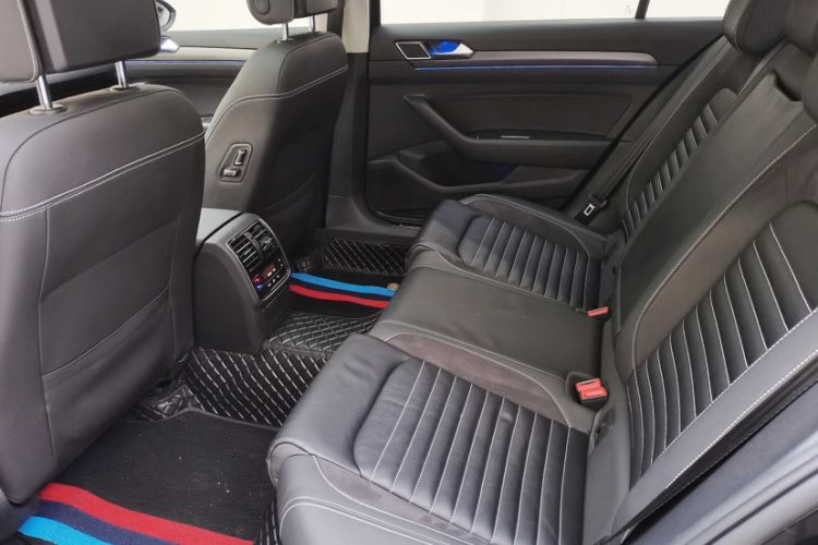 Used Volkswagen Magotan 2020 330TSI DSG Leading Model Interior 4