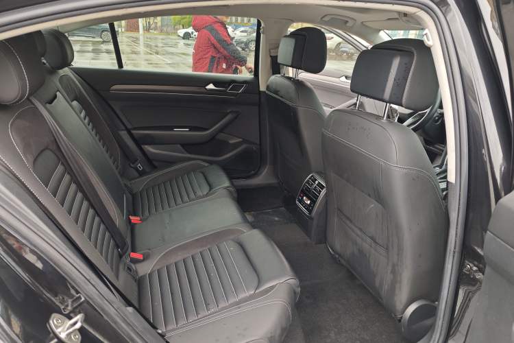 Used Volkswagen Magotan 2020 330TSI DSG Leading Model Interior 4