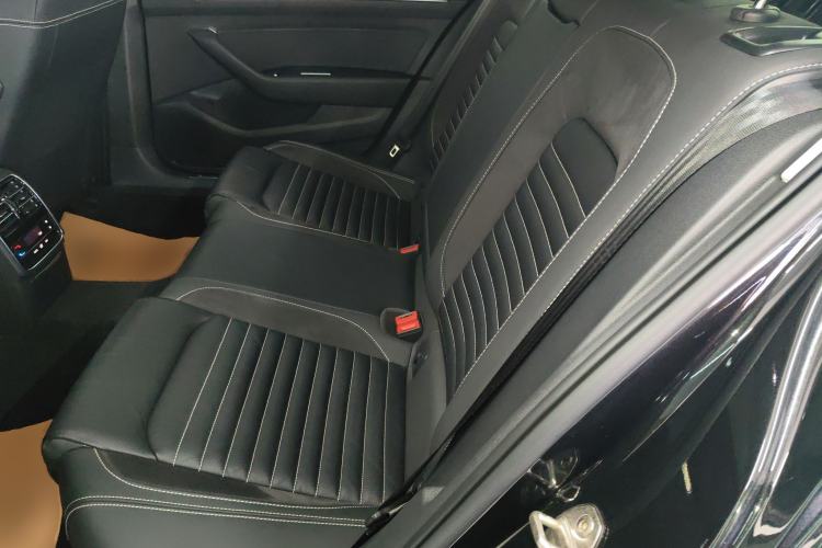 Used Volkswagen Magotan 2020 330TSI DSG Leading Model Interior 4