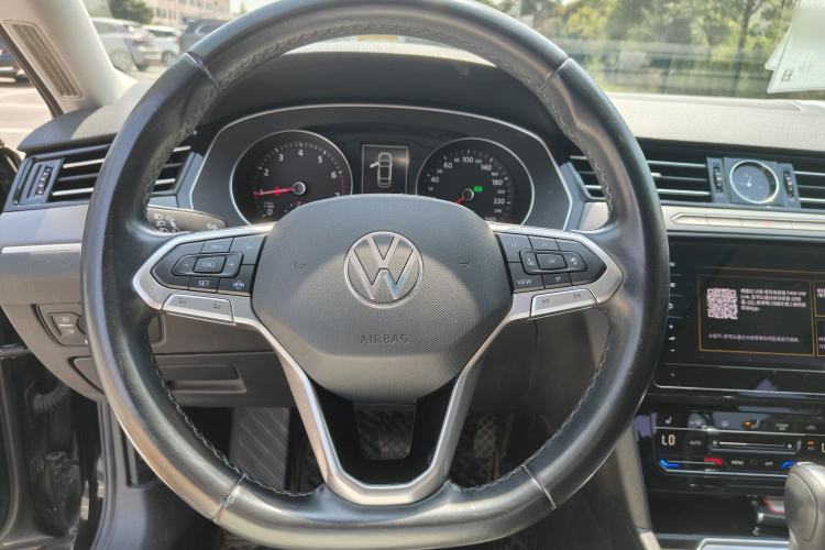 Used Volkswagen Magotan 2020 330TSI DSG Leading Model Interior 4