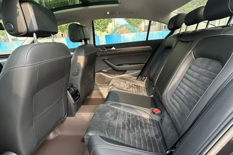 Used Volkswagen Magotan 2020 330TSI DSG Luxury Edition Interior 4
