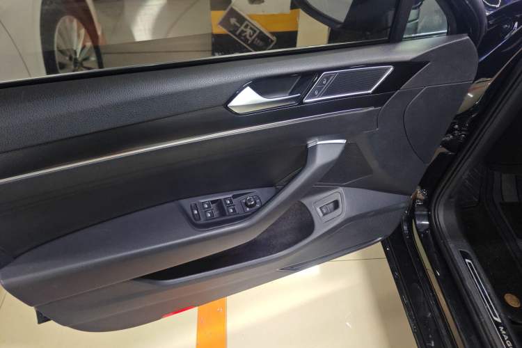 Used Volkswagen Magotan 2020 330TSI DSG Leading Model Interior 4