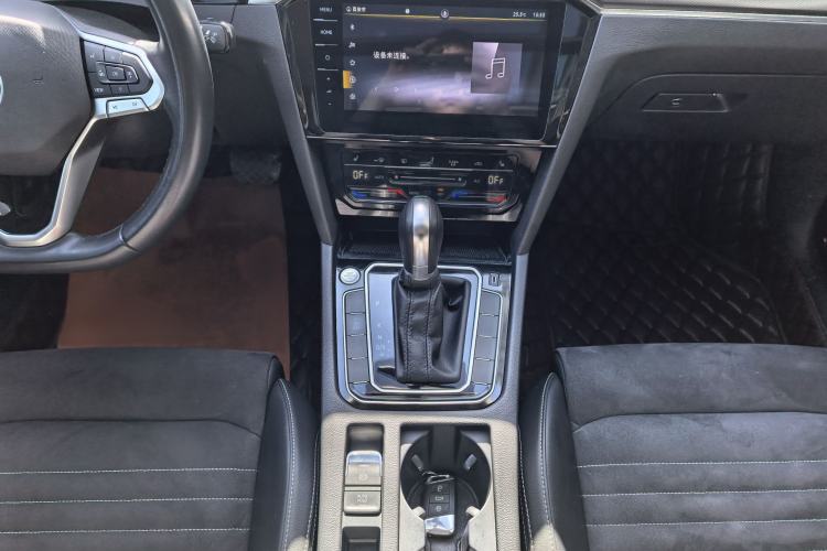 Used Volkswagen Magotan 2020 330TSI DSG Luxury Edition Interior 4